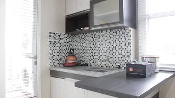 Chambre | Coin cuisine privé | Réfrigérateur, plaque de cuisson