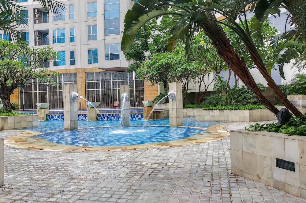 Strategic and Exclusive Stay 1BR @ Casa Grande Apartment