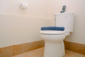 Kamar | Kamar mandi | Shower dan handuk