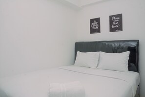 Room | 1 bedroom, free WiFi, bed sheets - 1BR Fully Furnished Bassura City Apartment (Jakarta)