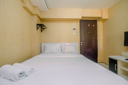 Wonderful Studio at Kebagusan City Apartment