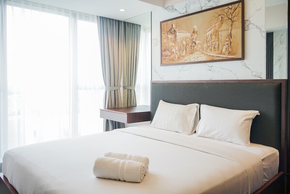 Room | 2 bedrooms, free WiFi, bed sheets - Lavish and Pleasant 2BR Apartment at The Branz BSD (Pagedangan)