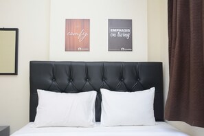 Room | 2 bedrooms, free WiFi, bed sheets - Minimalist and Cozy 2BR Apartment at Casablanca East Residence (Jakarta)