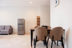 客房 | 房內用餐區