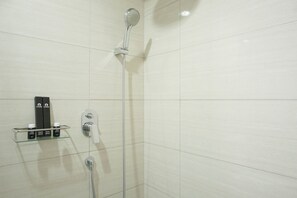 Quarto | Banheiro | Chuveiro, toalhas de banho