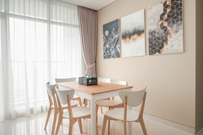 룸 | 객실 내 식사 공간