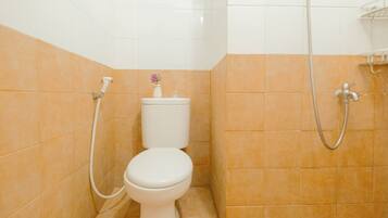 Room | Bathroom | Shower, towels