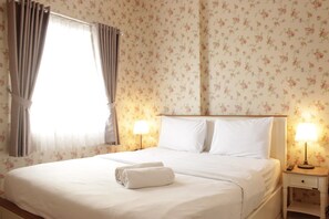 Room - Comfy & Strategic 2BR Gateway Pasteur Apartment near Pasteur Exit Toll (Cimahi)