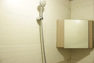 客房 | 浴室 | 淋浴设施、毛巾