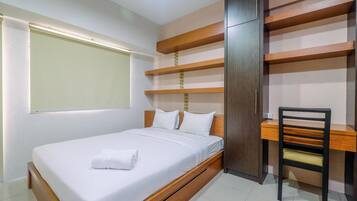 Free WiFi, bed sheets