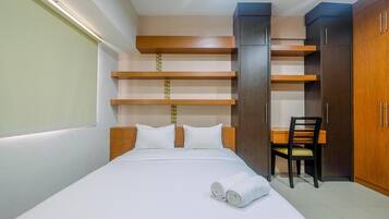 Free WiFi, bed sheets