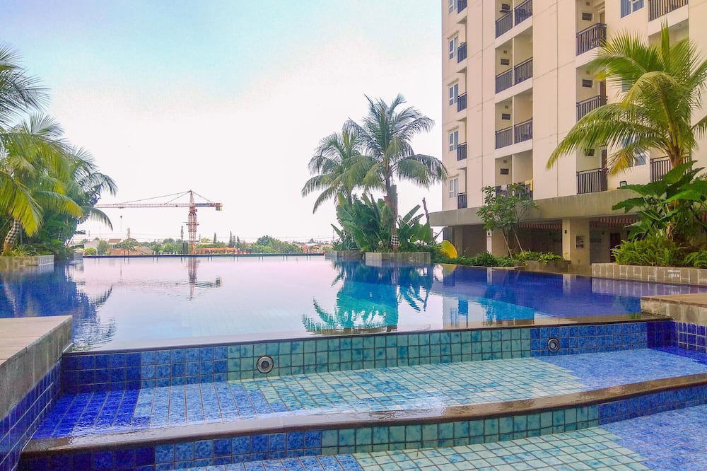 Cozy and Simple Living Studio Apartment at Cinere Resort