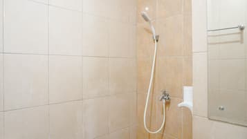 Room | Bathroom | Shower, towels