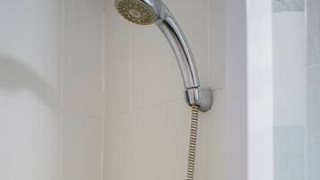 Quarto | Banheiro | Chuveiro, toalhas de banho