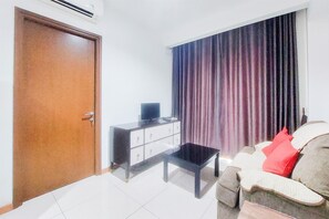 Szoba | Nappalirész | Tévé