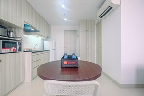 Interior - Stunning Studio Azalea Suites Apartment (Cikarang)