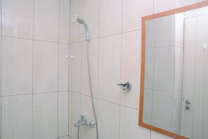 Camera | Bagno | Doccia, asciugamani