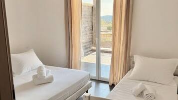 3 chambres, fer et planche à repasser, lit parapluie, Wi-Fi gratuit