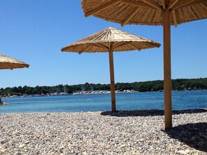 In Strandnähe, Liegestühle