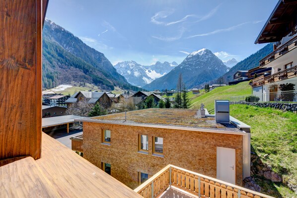 Apartment Zentral de Luxe (incl. Cleaning Fee, City Tax & Laundry Package) | View from room