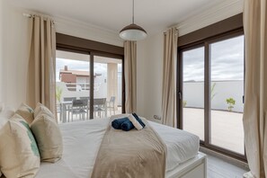 2 quartos, ferros/tábuas de passar roupa, Wi-Fi de cortesia