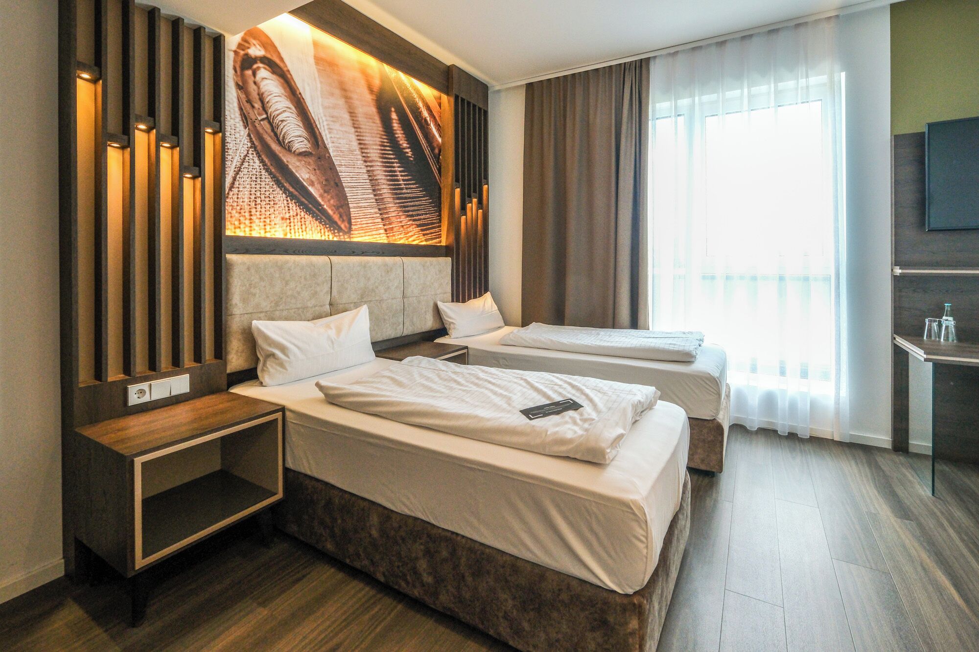 Comfort Room | Hypo-allergenic bedding, memory foam beds, desk, laptop workspace