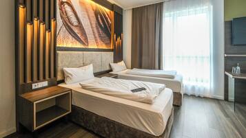 ห้องคอมฟอร์ท | 1 ห้องนอน, เครื่องนอนป้องกันสารก่อภูมิแพ้, เตียงเมมโมรีโฟม, โต๊ะทำงาน