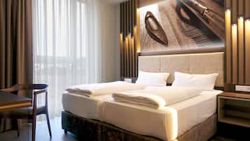 1 ห้องนอน, เครื่องนอนป้องกันสารก่อภูมิแพ้, เตียงเมมโมรีโฟม, โต๊ะทำงาน