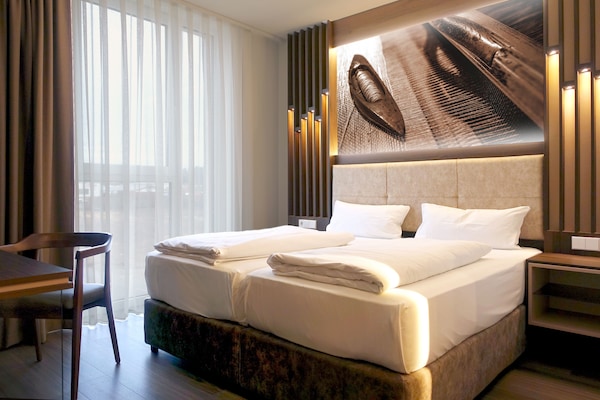 1 Schlafzimmer, Allergikerbettwaren, Betten mit Memory-Foam-Matratzen