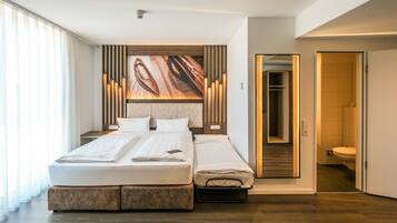 Allergikerbettwaren, Betten mit Memory-Foam-Matratzen, Schreibtisch