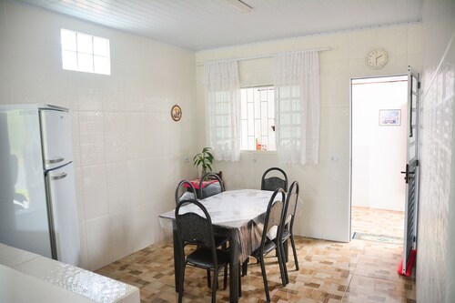 Casa Nova Confortável em Lugar Tranquilo