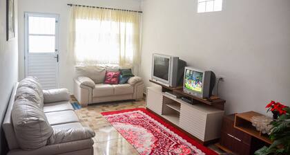 Casa Nova Confortável em Lugar Tranquilo