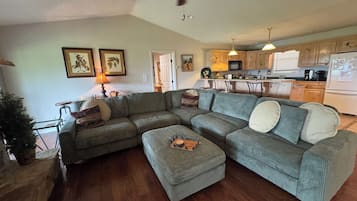 Smart TV, fireplace, video games