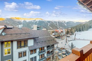 Property grounds - Ski-in/ski-out chalet in Village center w/shared hot tub/sauna/fitness center (Frisco)