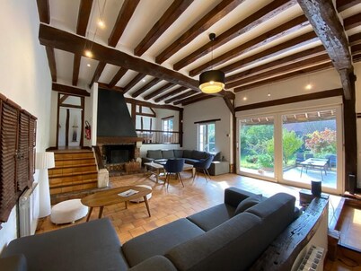 Maison des Amis de Panilleuse (350m2, sleeps 23)