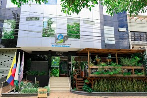 Front of property - HOST GROWTH - HOTEL BOLIVARIANA PLAZA (Medellín)