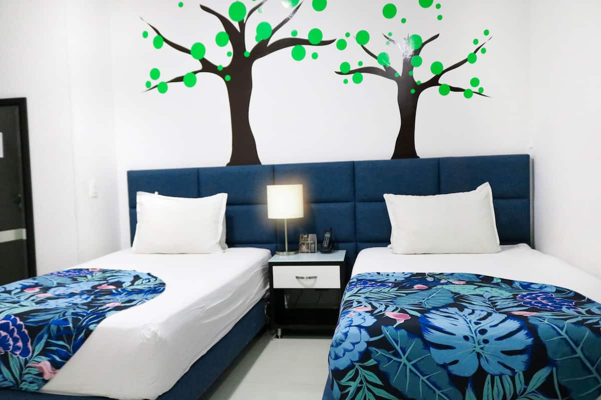 Executive Room | Desk, free WiFi