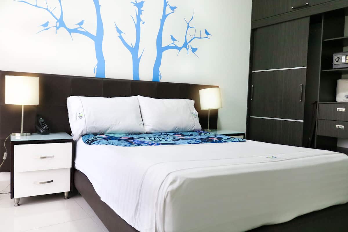 Standard Room | Desk, free WiFi