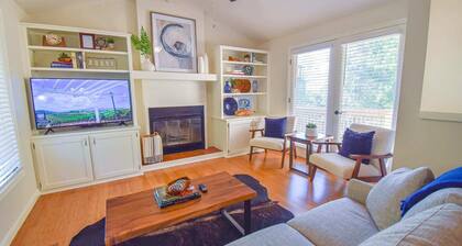 The Oak House - 1 mi from DT Fayetteville and UofA