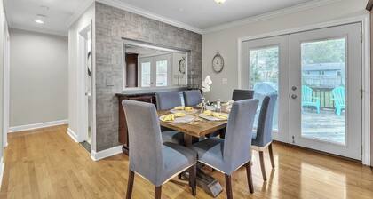 Hot Tub | Sauna | Fire Pit | Outdoor Living | Elegant Ranch