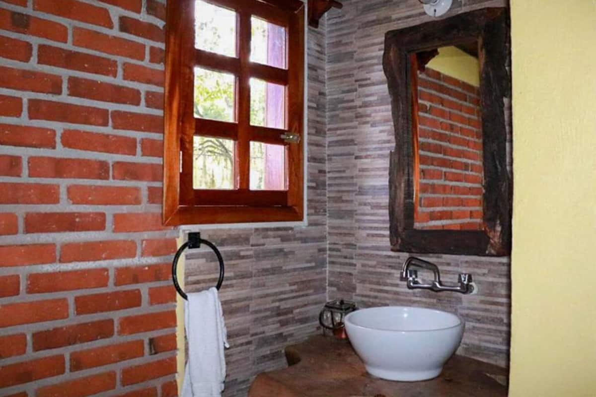 classic cabin | bathroom | towels