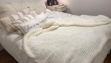 1 chambre, fer et planche Ă repasser, Wi-Fi gratuit, draps fournis