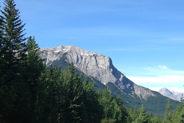 Folding Mountain