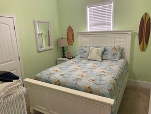 3 chambres, fer et planche à repasser, Wi-Fi gratuit, draps fournis