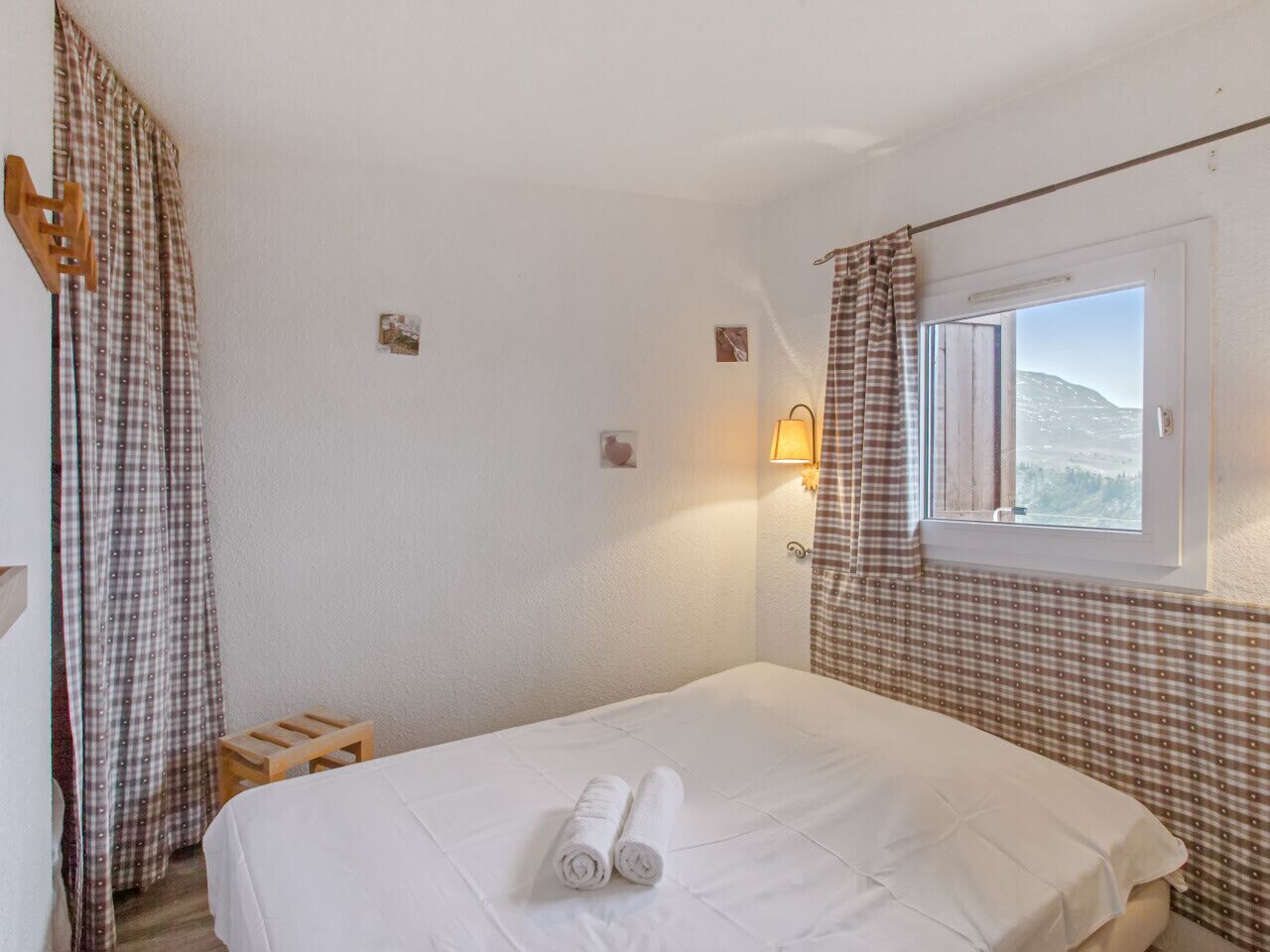 Flat with balcony at the heart of L'Alpe d'Huez - Welkeys