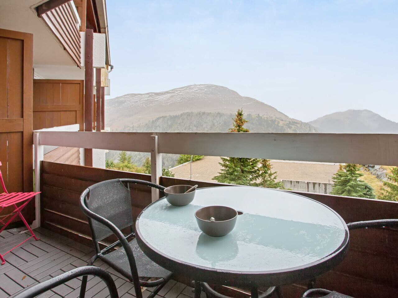 Flat with balcony at the heart of L'Alpe d'Huez - Welkeys