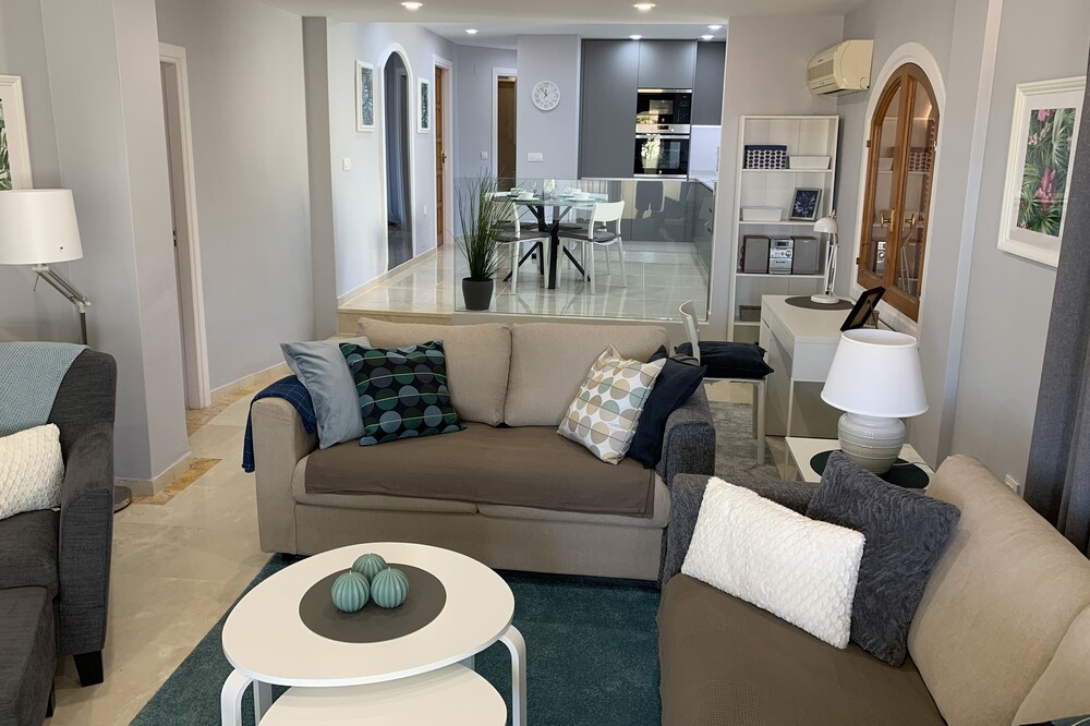 Beautiful Golf and Tennis Apartment in 5 Star Resort, La Manga Club