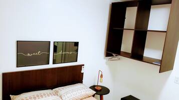 2 quartos, ferros/tábuas de passar roupa, Wi-Fi de cortesia