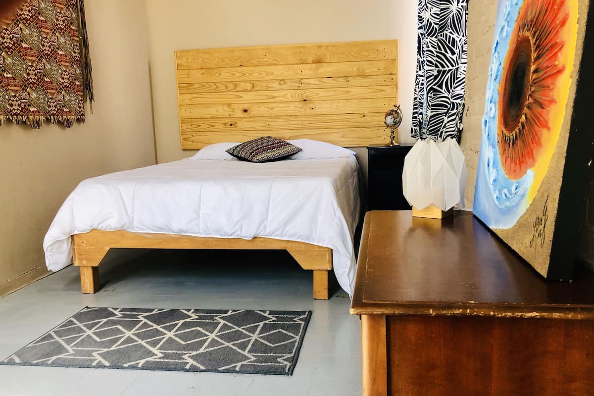 Habitación cuádruple | Wifi gratis y ropa de cama