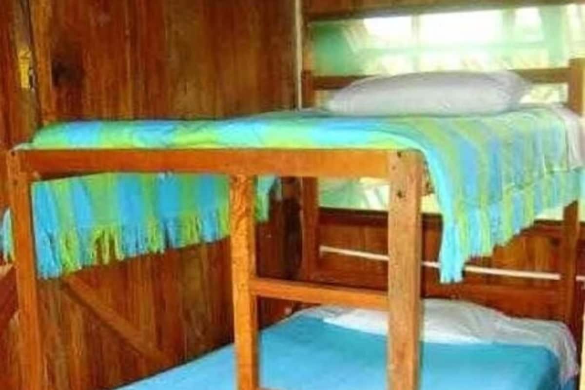 Economy Room, Shared Bathroom | 2 bedrooms, free WiFi